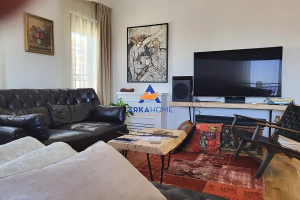 Shtepi me qera 2+1 ne Tirane - 1,000 Euro