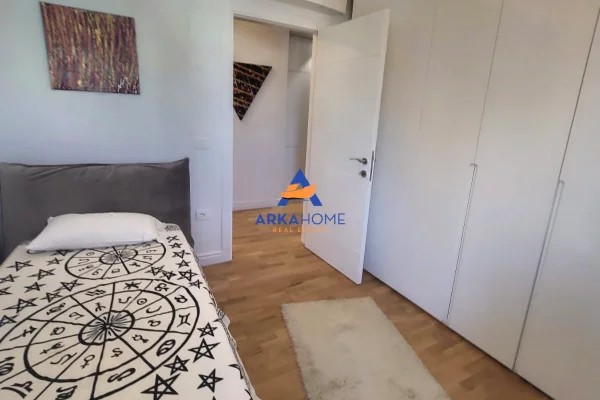Shtepi me qera Apartament ne Tirane, 2+1, Mobilimi E mobiluar, Pagesa 1,000  Euro.
