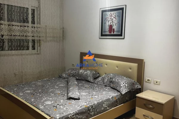 Shtepi me qera Apartament ne Tirane, 1+1, Mobilimi E mobiluar, Pagesa 447  Euro.