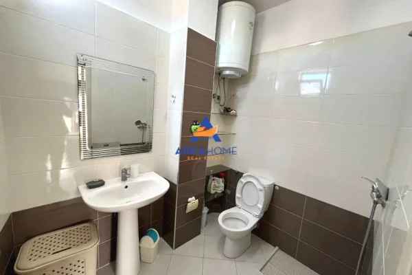 Shtepi me qera Apartament ne Tirane, 2+1, Mobilimi E mobiluar, Pagesa 639  Euro.