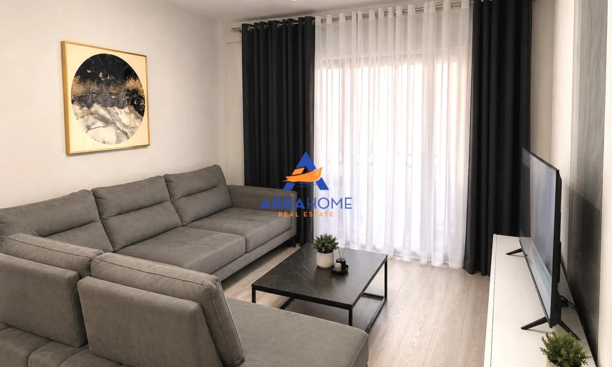 Shtepi ne shitje Apartament ne Tirane, 2+1, Mobilimi E mobiluar, Pagesa 194,029  Euro.