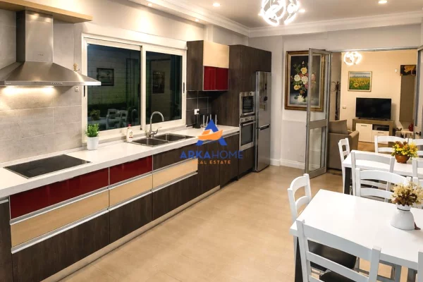 Shtepi me qera Apartament ne Tirane, 3+1, Mobilimi E mobiluar, Pagesa 1,066  Euro.