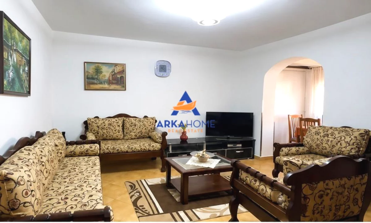 Shtepi me qera Apartament ne Tirane, 2+1, Mobilimi E mobiluar, Pagesa 639  Euro.