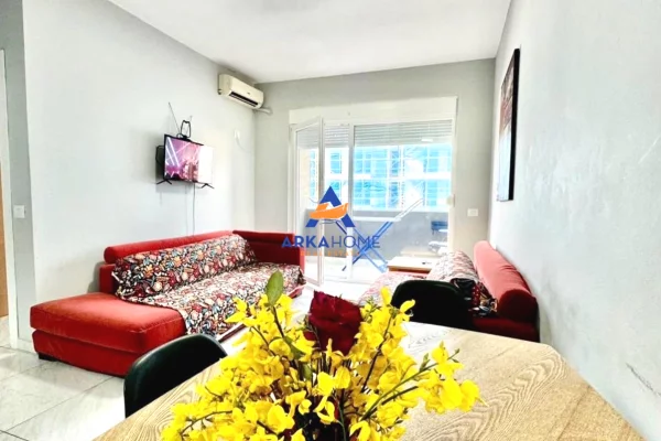 JEPET APARTAMENT ME QERA 1+1+BALLKON "KOMUNA E PARISIT, KIKA 2" 65.000 LEKE