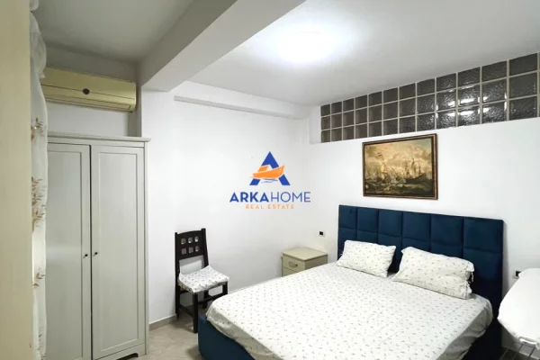 Shtepi me qera Apartament ne Tirane, 2+1, Mobilimi E mobiluar, Pagesa 724  Euro.