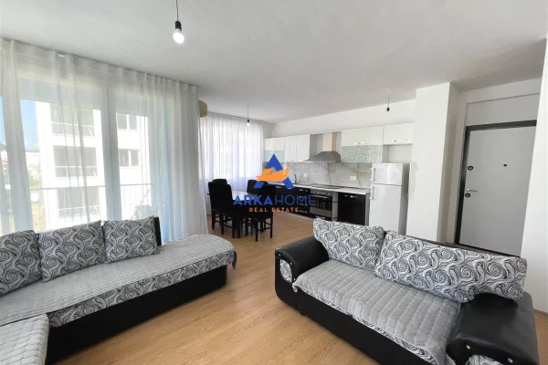 Shtepi me qera 2+1 ne Tirane - 426 Euro