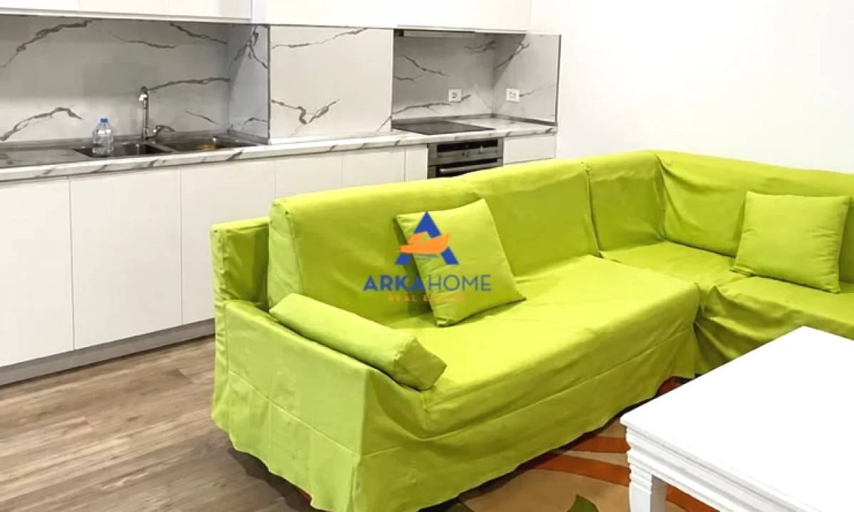 Shtepi me qera Apartament ne Tirane, 2+1, Mobilimi E mobiluar, Pagesa 586  Euro.