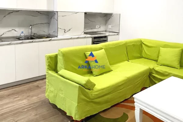 JEPET APARTAMENT ME QERA 2+1+BALLKON "UNIVERS CITY" 55.000 LEKE