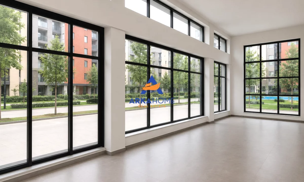 JEPET ME QIRA AMBJENT BIZNESI 172M2 "GREEN CITY, ASTIR" 2500 EURO