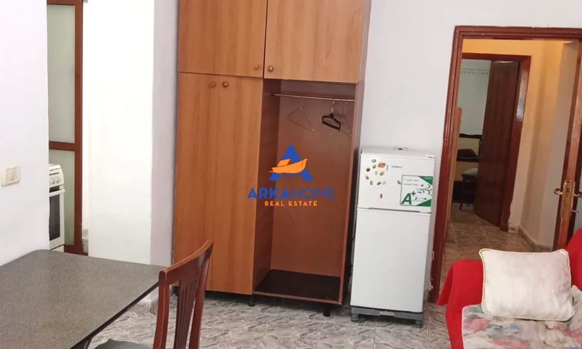 Shtepi me qera Apartament ne Tirane, 2+1, Mobilimi E mobiluar, Pagesa 428  Euro.
