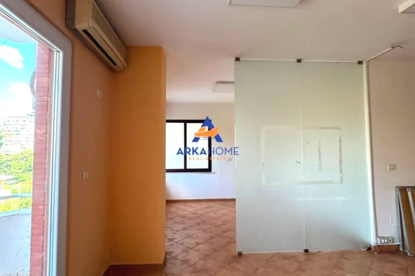 JEPET AMBIENT BIZNESI ME QERA 200M2 "ISH BLLOKU" 3200 EURO