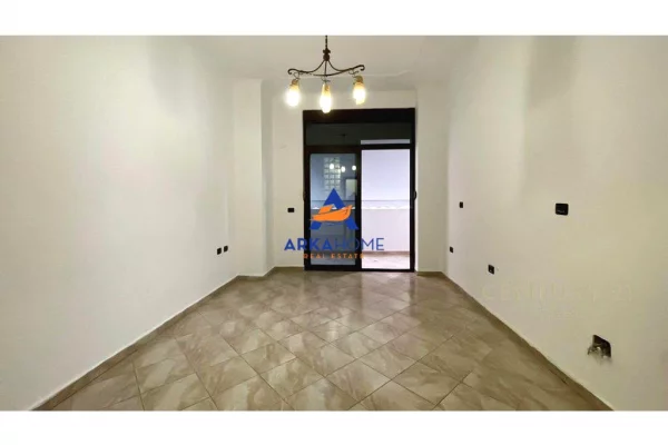 Ambient biznesi me qera 1+1 ne Tirane - 850 Euro