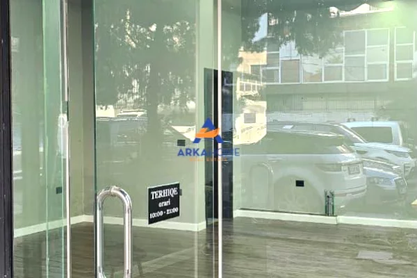 JEPET ME QIRA AMBIENT BIZNESI 36M2 "DON BOSKO" 350 EURO