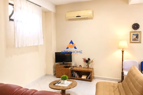 JEPET GARSONIERE ME QERA 50M2 "AFER LIQENIT" 350.000 LEKE