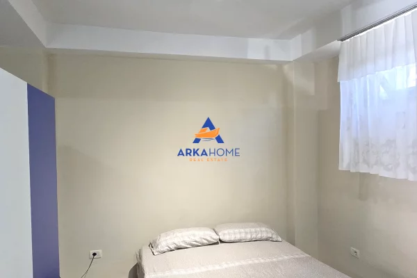 Shtepi me qera Apartament ne Tirane, Garsoniere, Mobilimi E mobiluar, Pagesa 350  Euro.