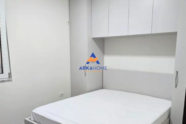 Shtepi me qera Apartament ne Tirane, 1+1, Mobilimi E mobiluar, Pagesa 589  Euro.