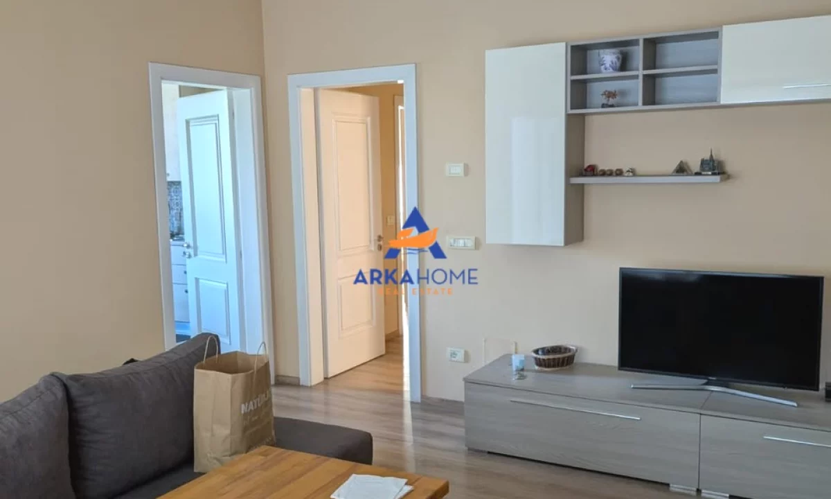 Shtepi me qera Apartament ne Tirane, 2+1, Mobilimi E mobiluar, Pagesa 500  Euro.