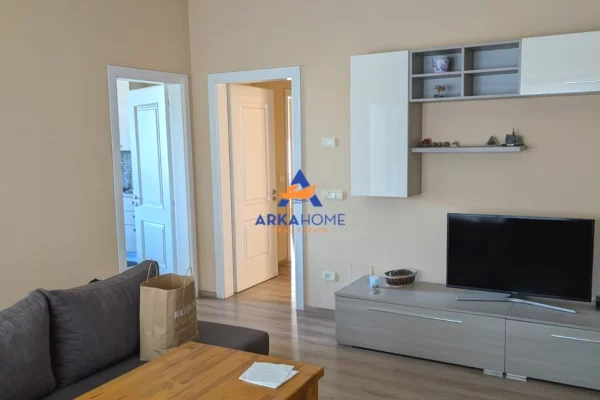 JEPET APARTAMENT ME QERA 2+1+BALLKONE "FRESK" 500 EURO