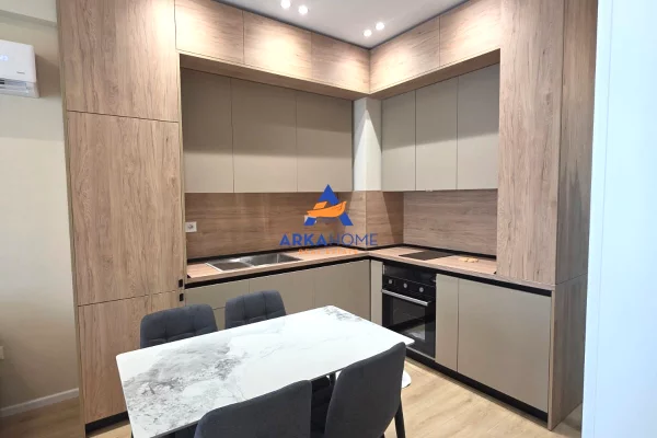 Shtepi me qera Apartament ne Tirane, 1+1, Mobilimi E mobiluar, Pagesa 482  Euro.