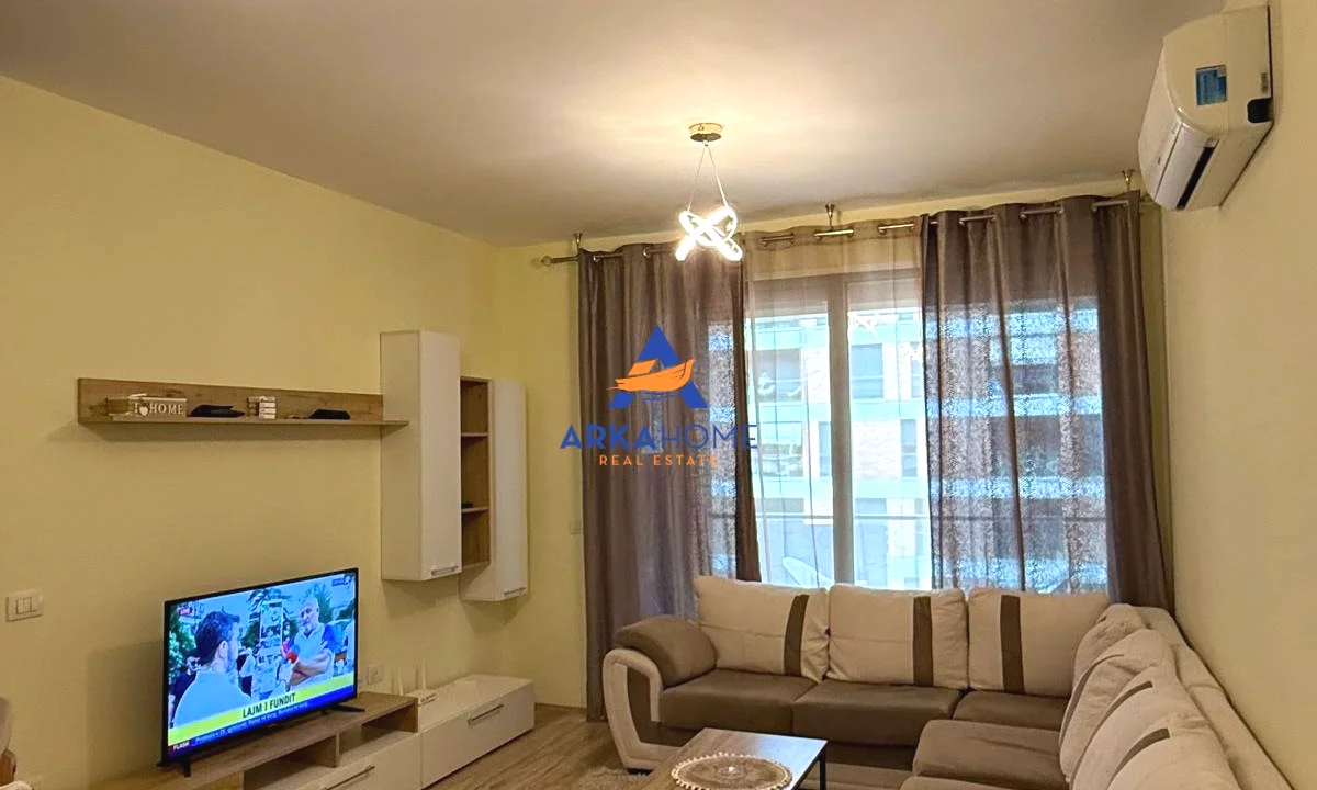 Shtepi me qera Apartament ne Tirane, 2+1, Mobilimi E mobiluar, Pagesa 750  Euro.