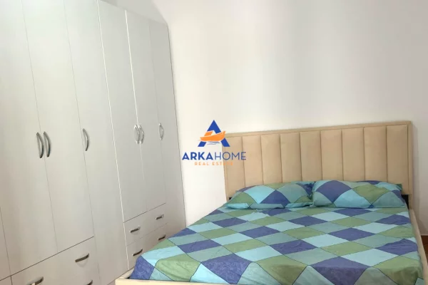 Shtepi me qera Apartament ne Tirane, 2+1, Mobilimi E mobiluar, Pagesa 535  Euro.