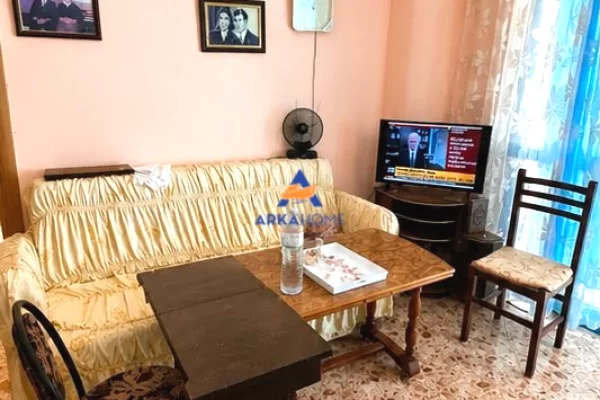 Shtepi ne shitje Apartament ne Tirane, 1+1, Mobilimi E mobiluar, Pagesa 150,053  Euro.