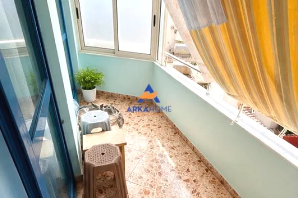Shtepi ne shitje Apartament ne Tirane, 1+1, Mobilimi E mobiluar, Pagesa 150,053  Euro.