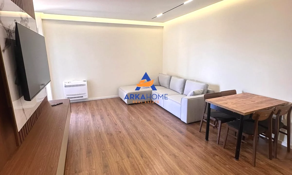 Shtepi me qera Apartament ne Tirane, 2+1, Mobilimi E mobiluar, Pagesa 1,000  Euro.