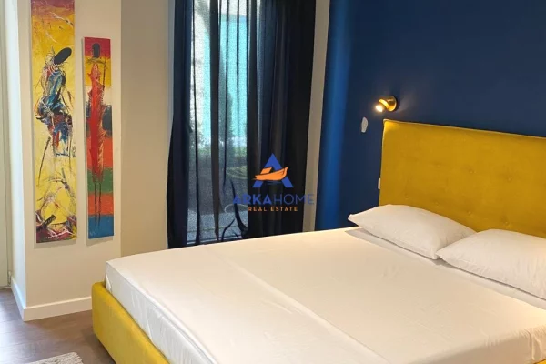 Shtepi ne shitje Apartament ne Vlore, 2+1, Mobilimi E mobiluar, Pagesa 771,704  Euro.