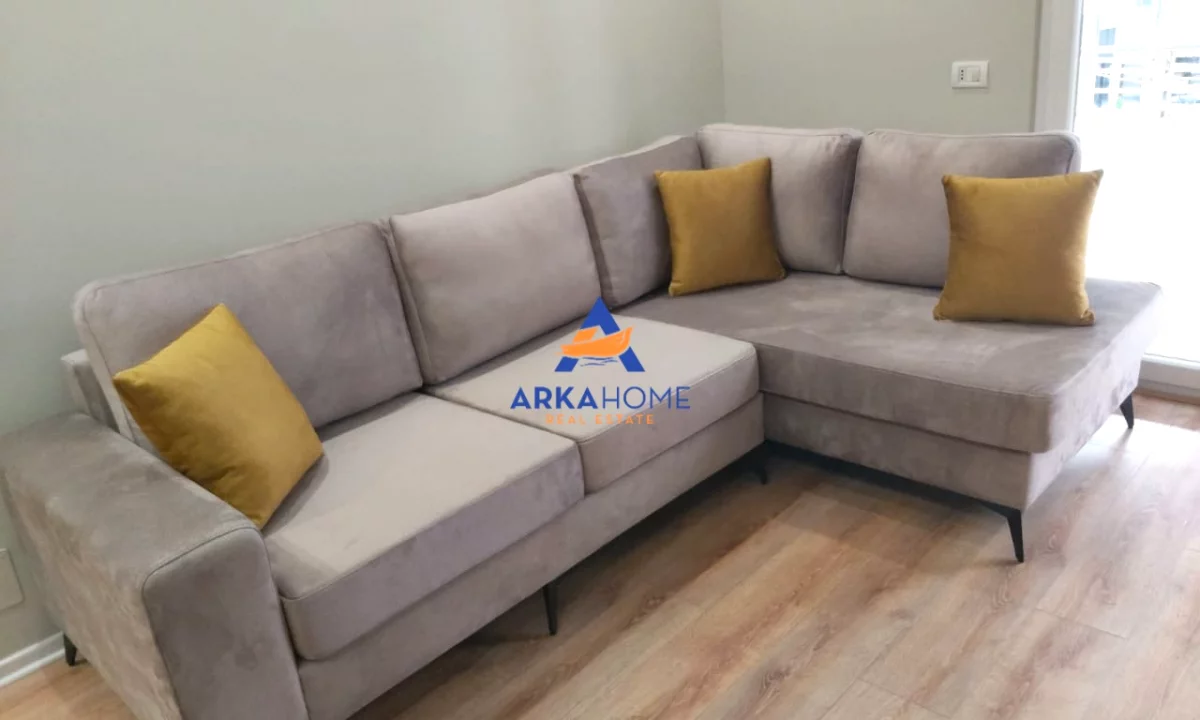 Shtepi me qera Apartament ne Tirane, 2+1, Mobilimi E mobiluar, Pagesa 643  Euro.