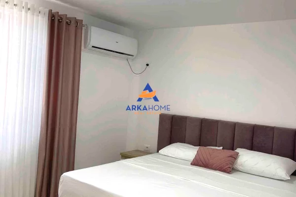 Shtepi me qera Apartament ne Tirane, 2+1, Mobilimi E mobiluar, Pagesa 535  Euro.