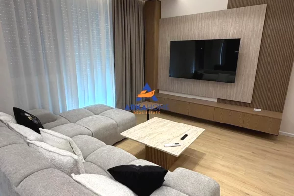 Shtepi ne shitje Vila Luksoze ne Tirane, 3+1, Mobilimi E mobiluar, Pagesa 500,000  Euro.