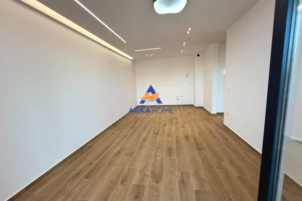 Shtepi ne shitje Apartament ne Tirane, 2+1, Mobilimi Bosh, pa mobiluar, Pagesa 160,771  Euro.