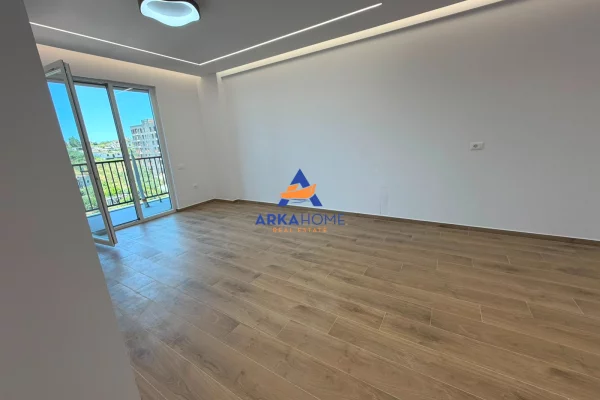Shtepi ne shitje Apartament ne Tirane, 2+1, Mobilimi Bosh, pa mobiluar, Pagesa 160,771  Euro.