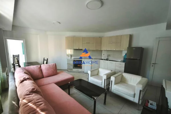 Shtepi me qera Apartament ne Tirane, 2+1, Mobilimi E mobiluar, Pagesa 750  Euro.