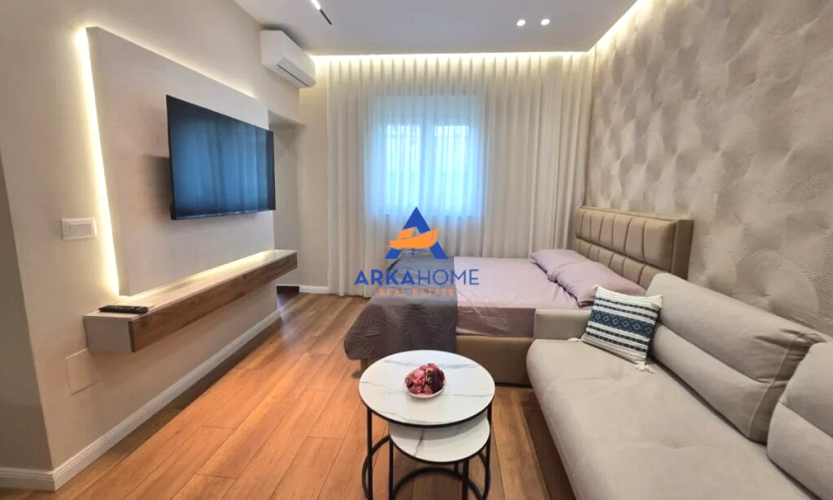 Shtepi ne shitje Apartament ne Tirane, 1+1, Mobilimi E mobiluar, Pagesa 120,000  Euro.