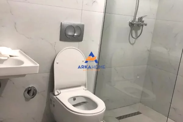 Shtepi me qera Apartament ne Tirane, 2+1, Mobilimi E mobiluar, Pagesa 400  Euro.