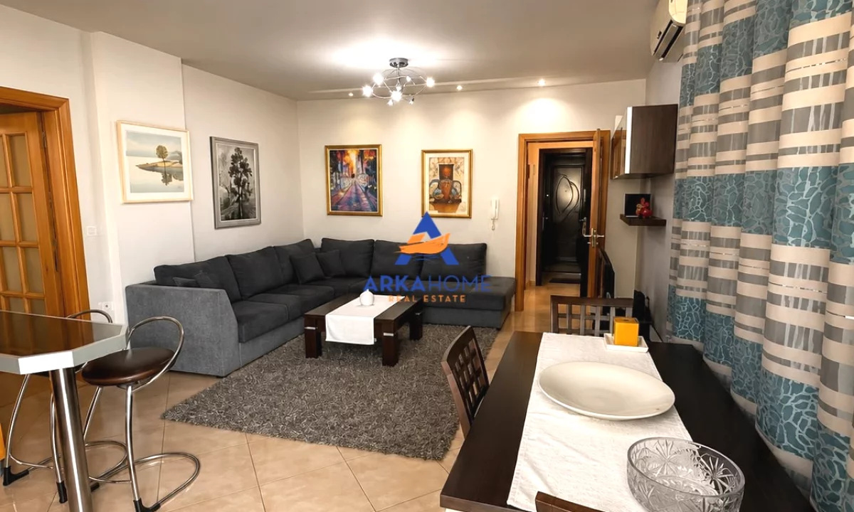 Shtepi me qera Apartament ne Tirane, 2+1, Mobilimi E mobiluar, Pagesa 650  Euro.