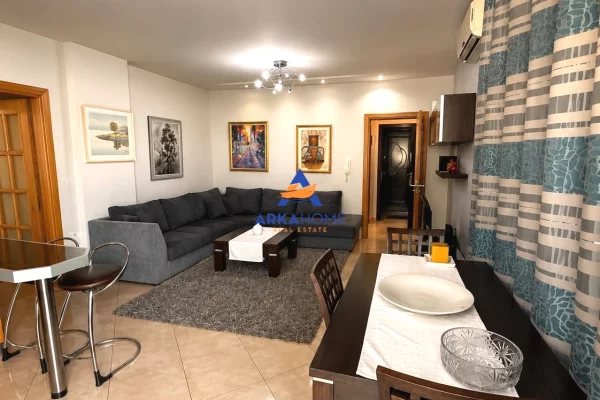 Apartament 2+1 me qera ne Tirane zona Vasil Shanto/Pallati me Shigjeta