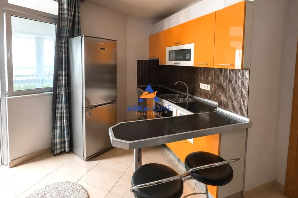 Shtepi me qera Apartament ne Tirane, 2+1, Mobilimi E mobiluar, Pagesa 650  Euro.