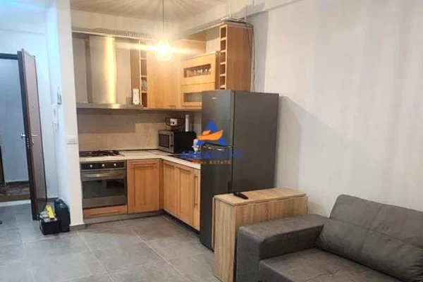 Shtepi ne shitje Apartament ne Durres, 1+1, Mobilimi E mobiluar, Pagesa 110,000  Euro.