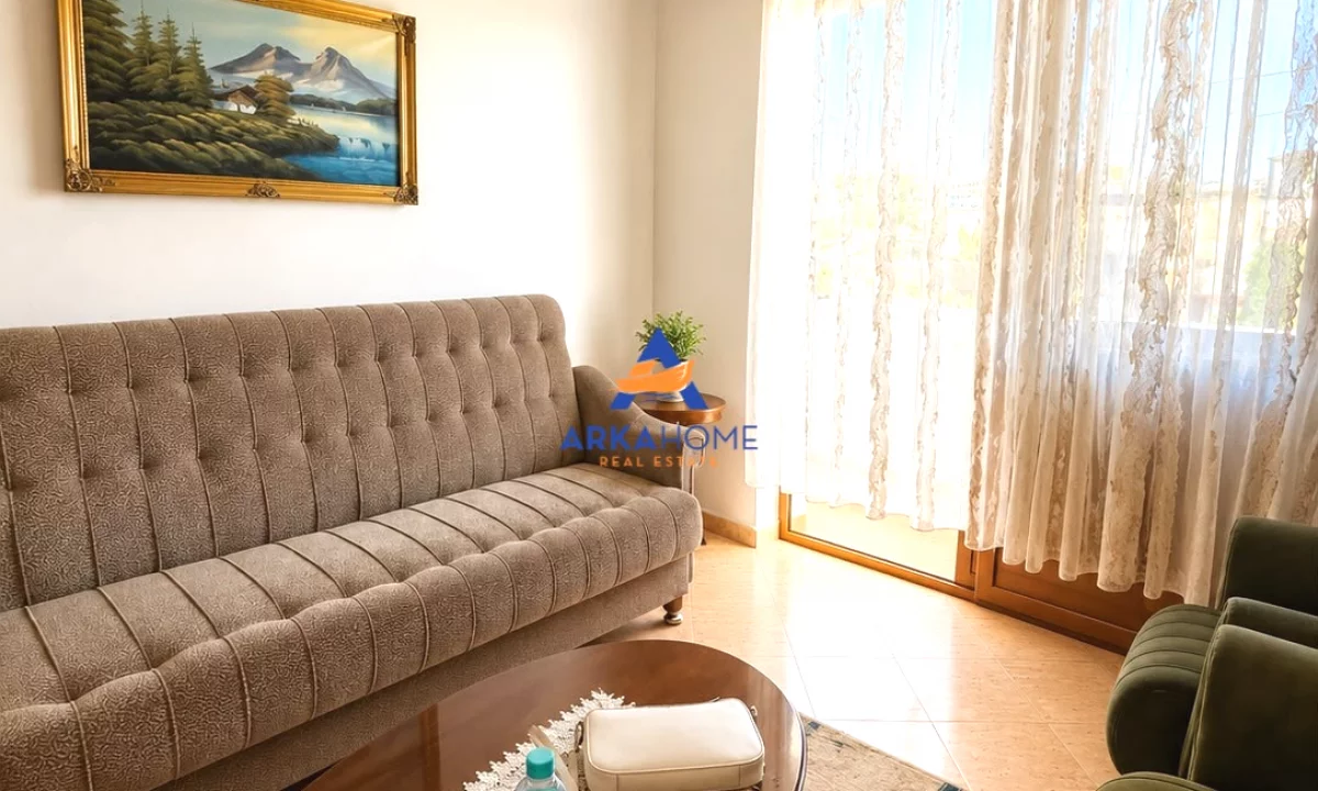 Shtepi me qera Apartament ne Tirane, 2+1, Mobilimi E mobiluar, Pagesa 525  Euro.