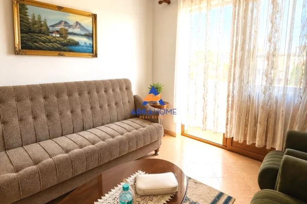 Apartament 2+1 me qera ne Tirane zona Laprake