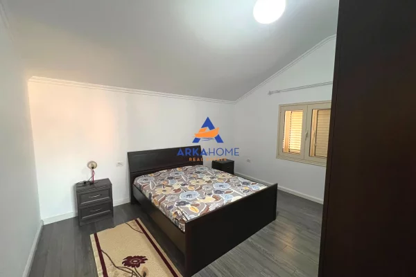 Shtepi me qera Apartament ne Tirane, 2+1, Mobilimi E mobiluar, Pagesa 428  Euro.