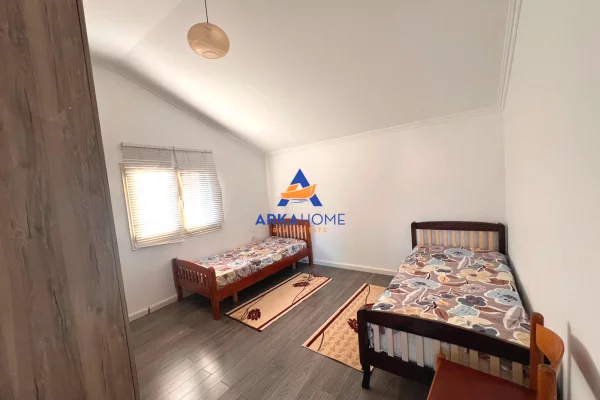 Shtepi me qera Apartament ne Tirane, 2+1, Mobilimi E mobiluar, Pagesa 428  Euro.
