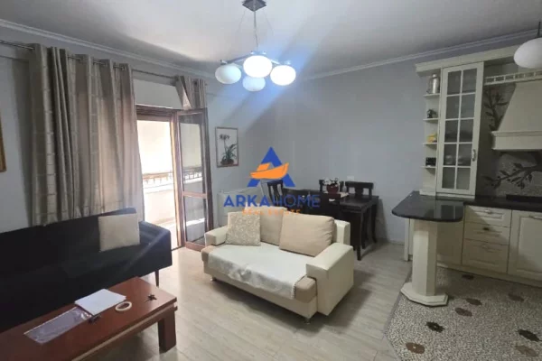 JEPET APARTAMENT ME QERA 1+1+BALLKON "EHW, KOMUNA E PARISIT" 65.000 LEKE
