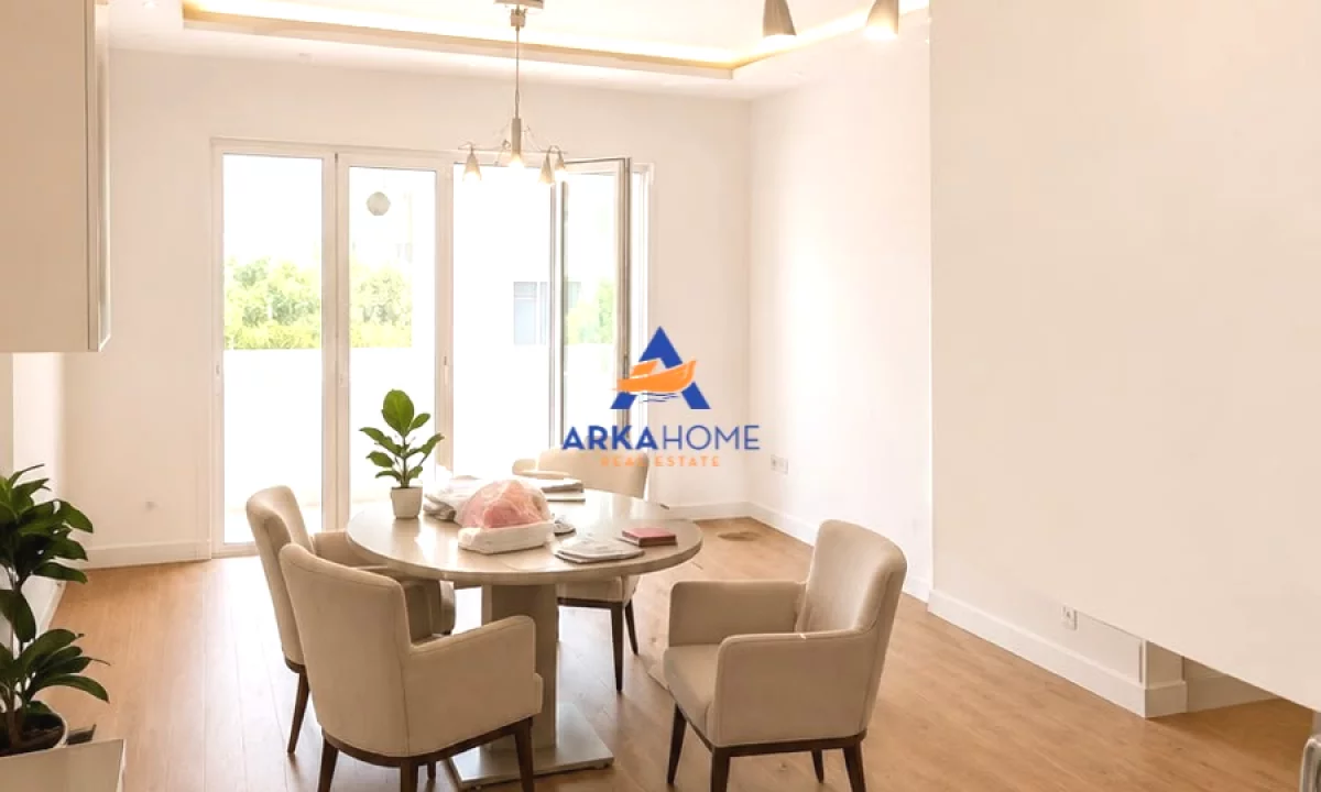 Shtepi ne shitje Apartament ne Tirane, 2+1, Mobilimi E mobiluar, Pagesa 258,000  Euro.