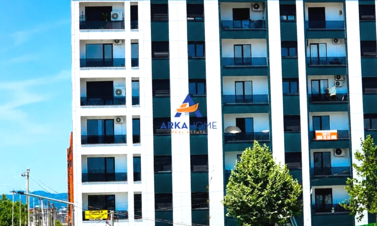 Shtepi ne shitje Apartament ne Tirane, 3+1, Mobilimi Bosh, pa mobiluar, Pagesa 202,500  Euro.