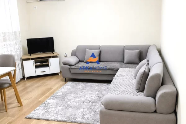 SHITET APARTAMENT 1+1+2 BALLKONE "PRANE AMBASADES AMERIKANE" 155.000 EURO