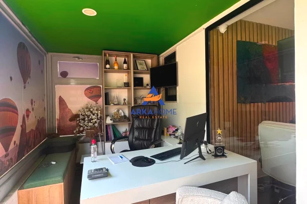 SHITET AMBIENT BIZNESI 60M2 "RRUGA MUHAMET GJOLLESHA" 260.000 EURO